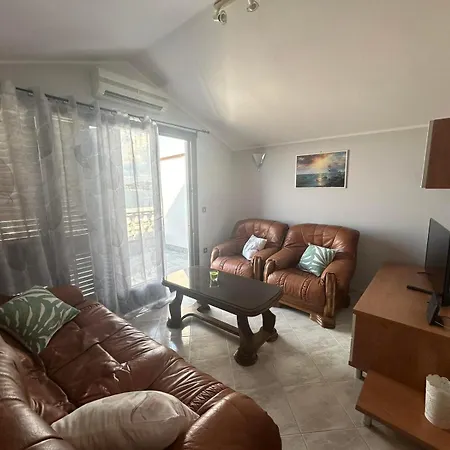 Manny Apartment