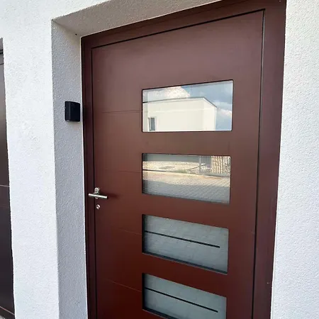 Manny Apartment Crveni Vrh